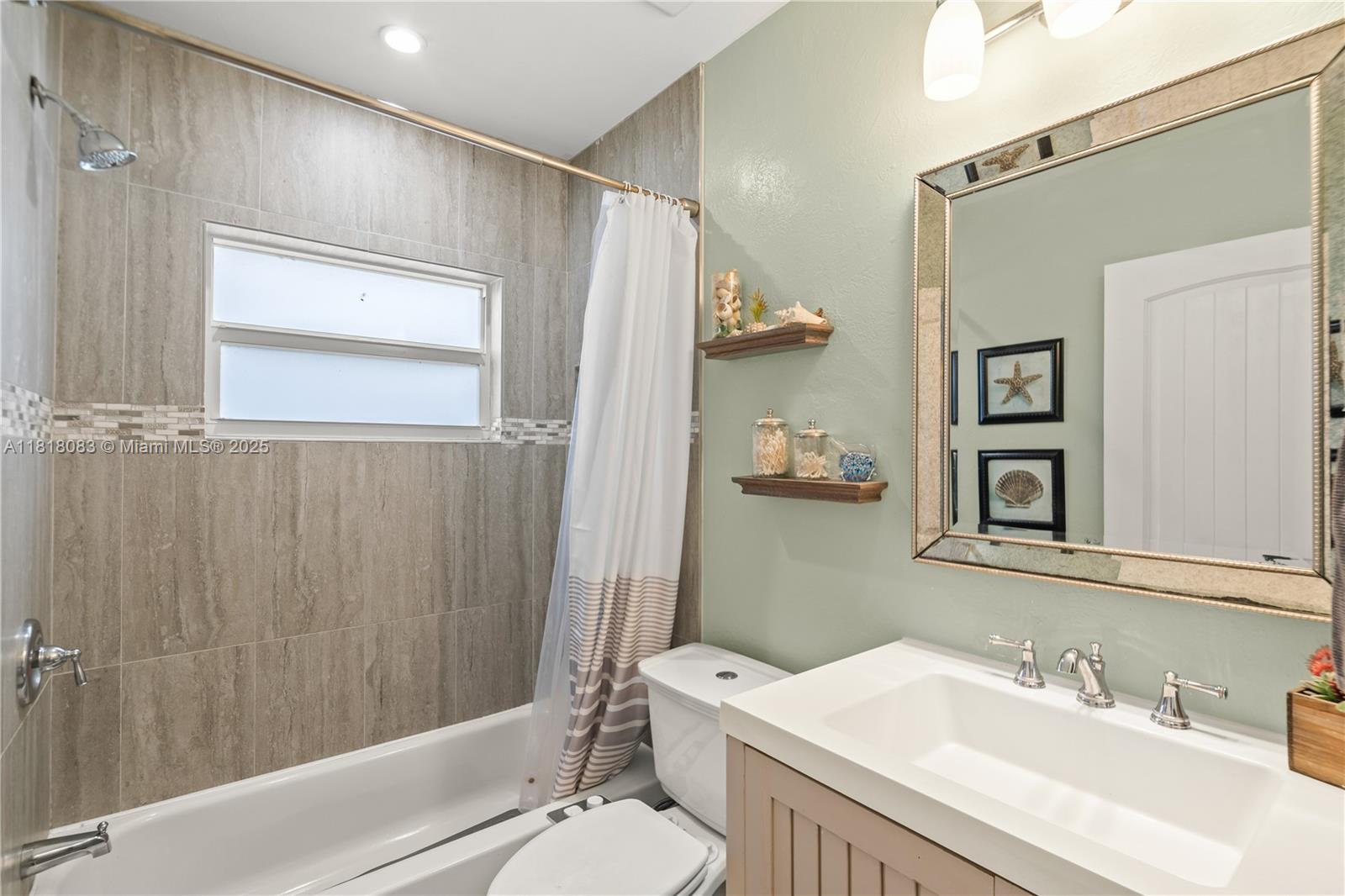 4240 SW 9th St, Plantation, Florida image 21