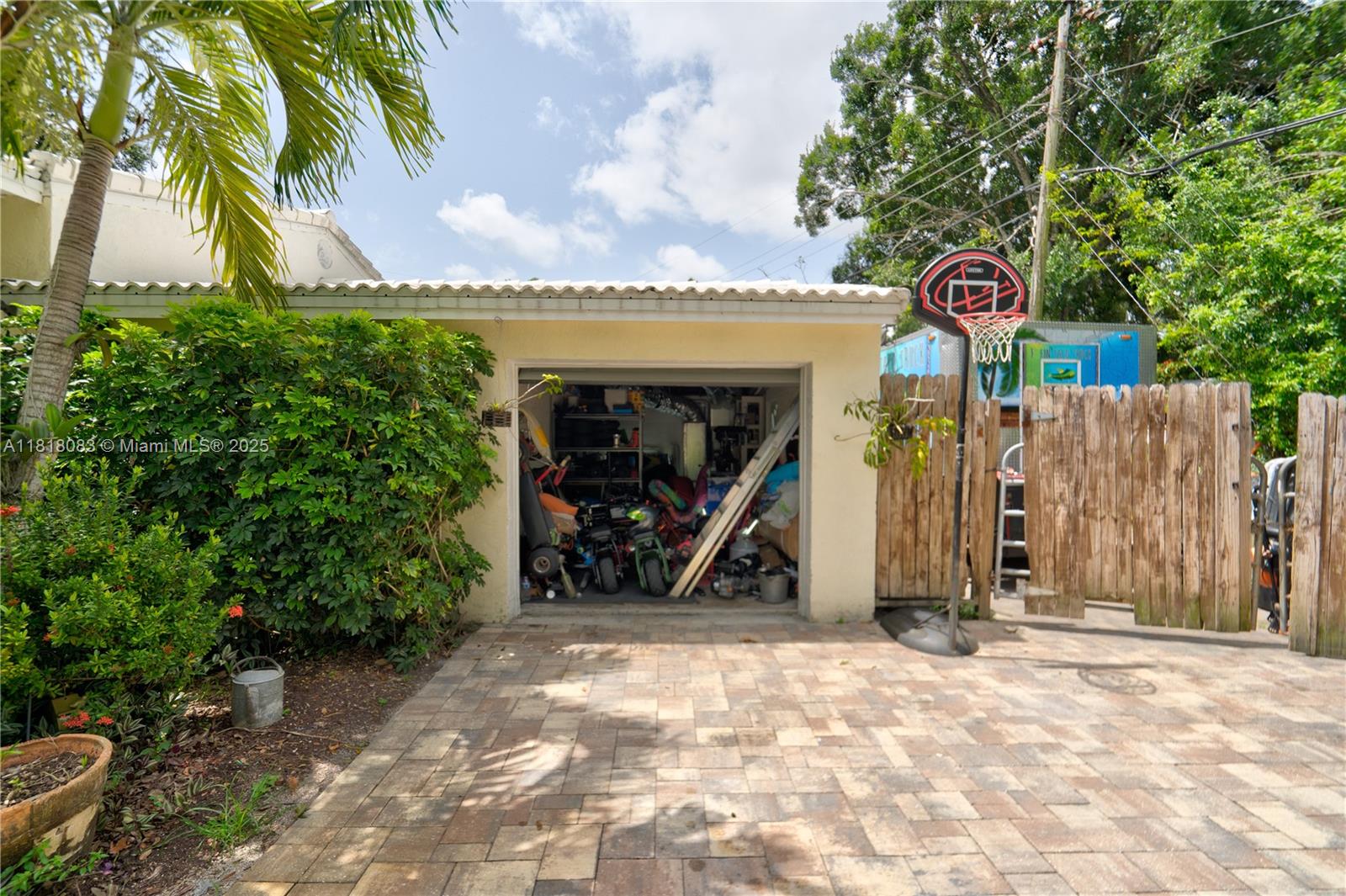 4240 SW 9th St, Plantation, Florida image 24