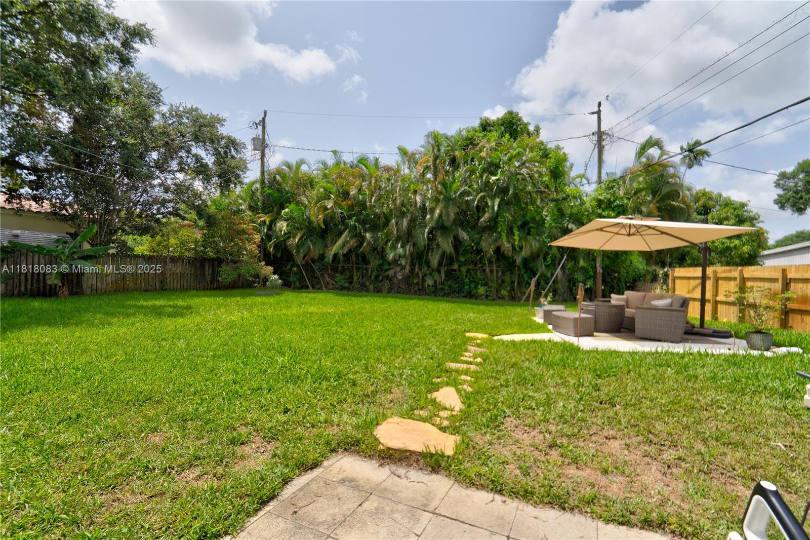 4240 SW 9th St, Plantation, Florida image 29