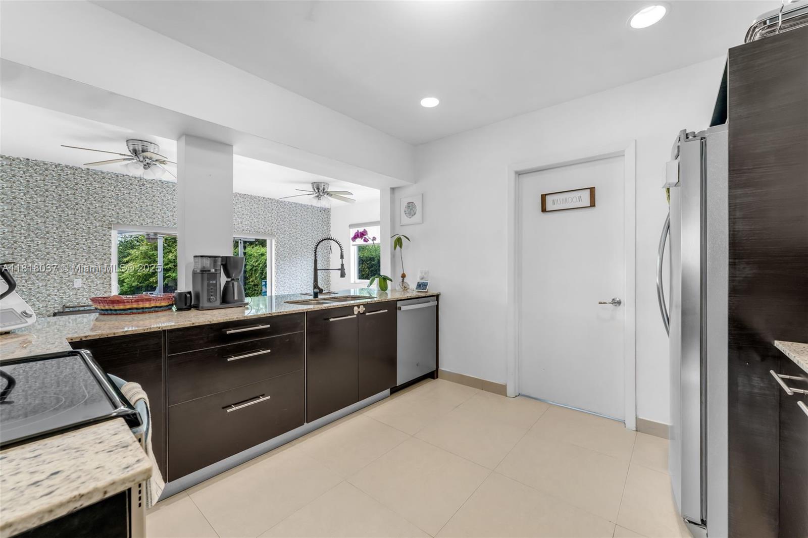 18051 Biscayne Blvd #803, Aventura, Florida image 10