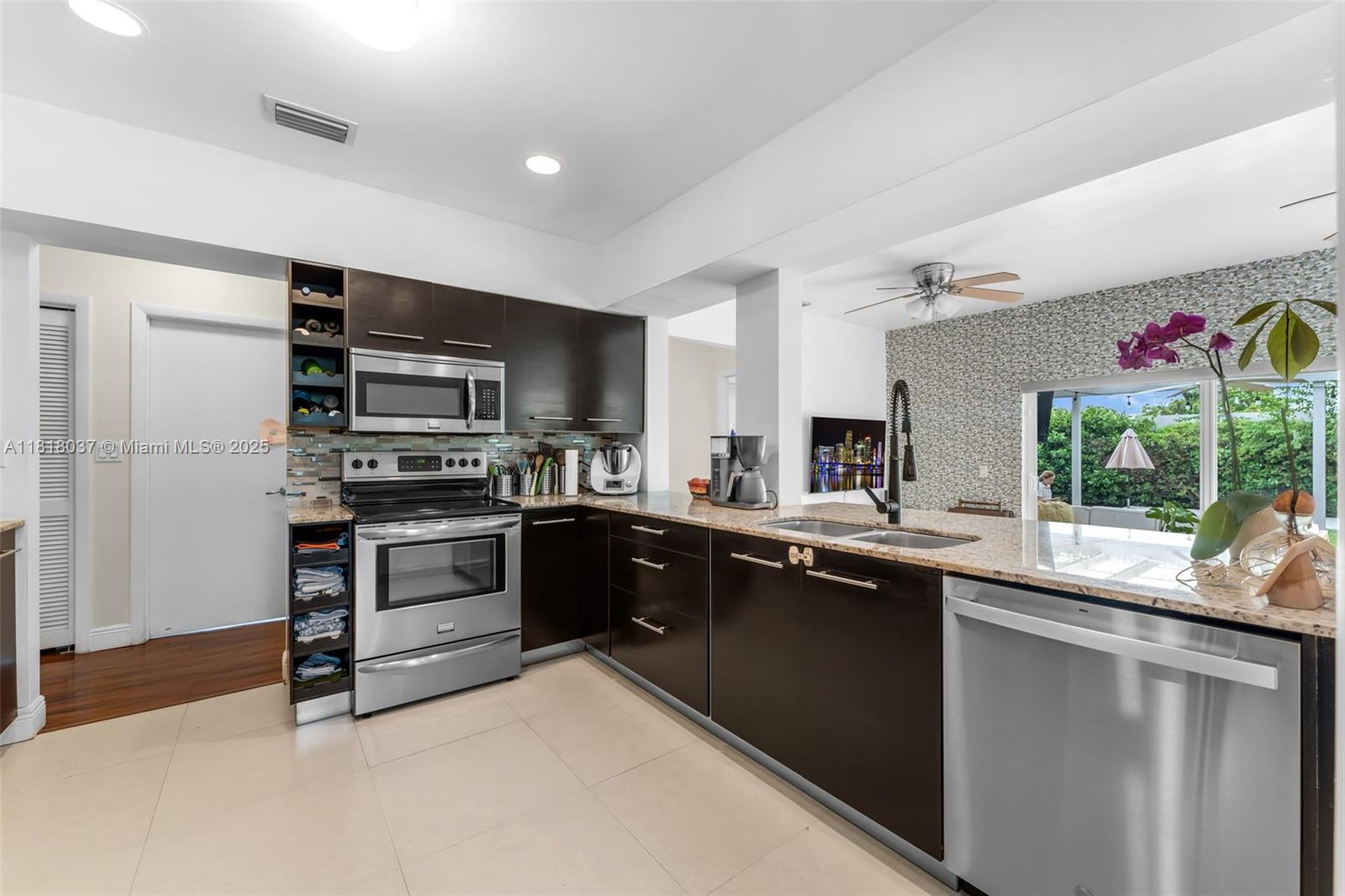 3075 SW 19th St, Miami, Florida image 12