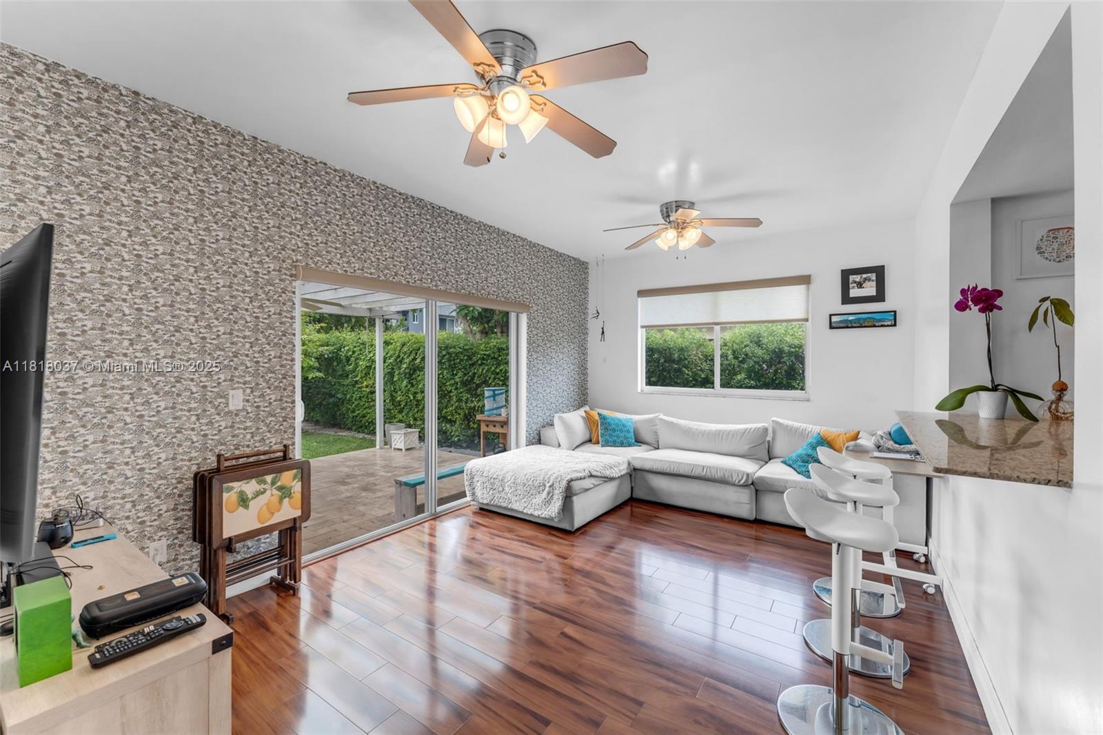 3075 SW 19th St, Miami, Florida image 13