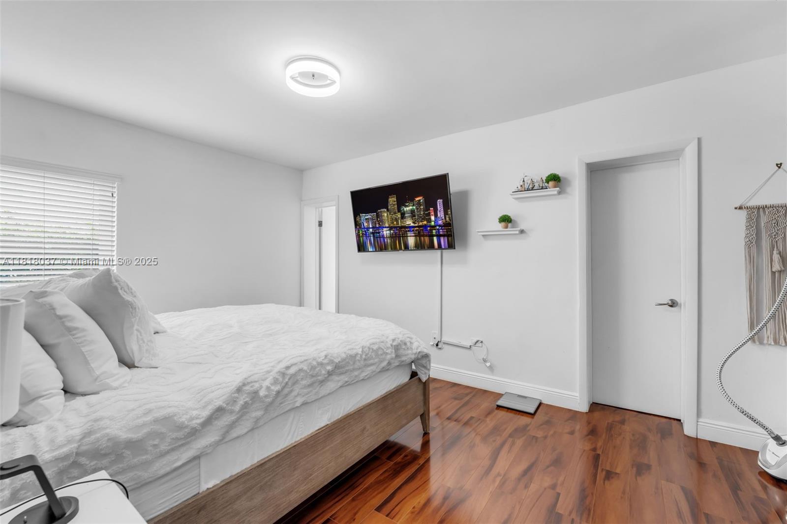 3075 SW 19th St, Miami, Florida image 15
