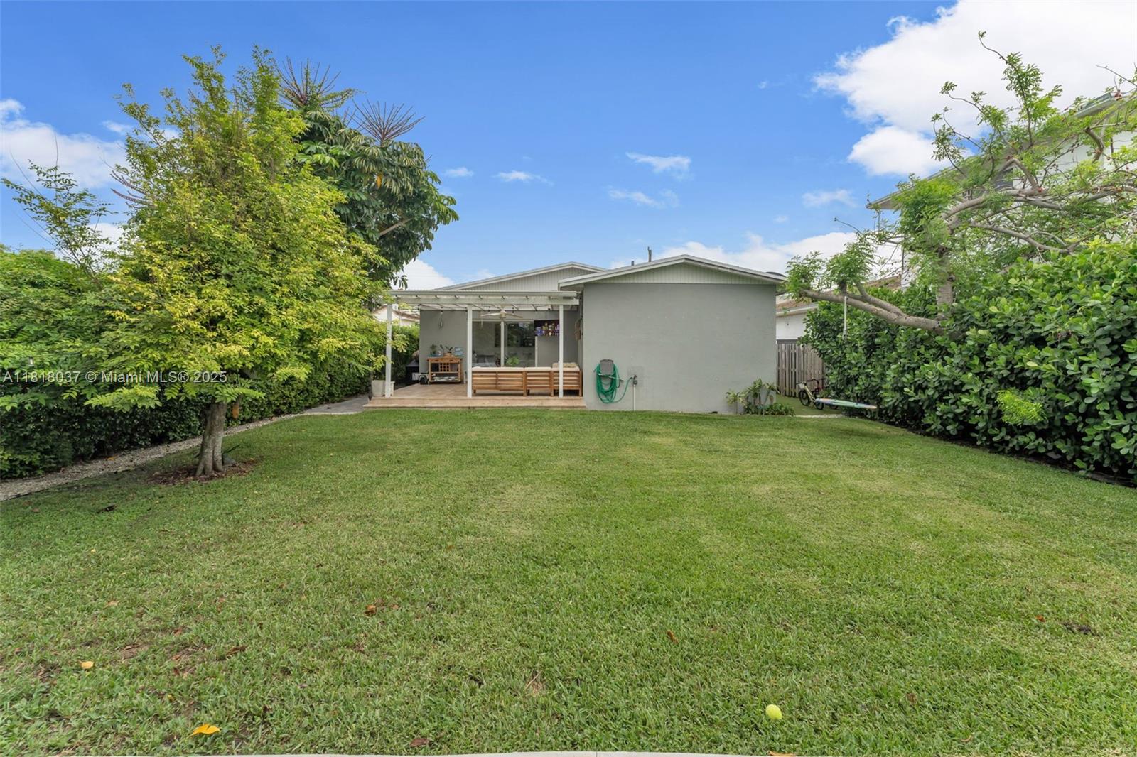 3075 SW 19th St, Miami, Florida image 29
