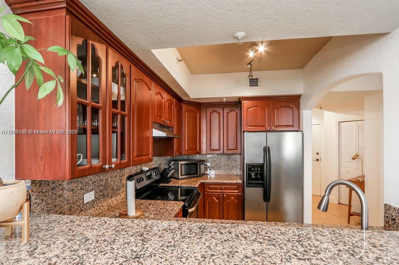 Property photo # 6