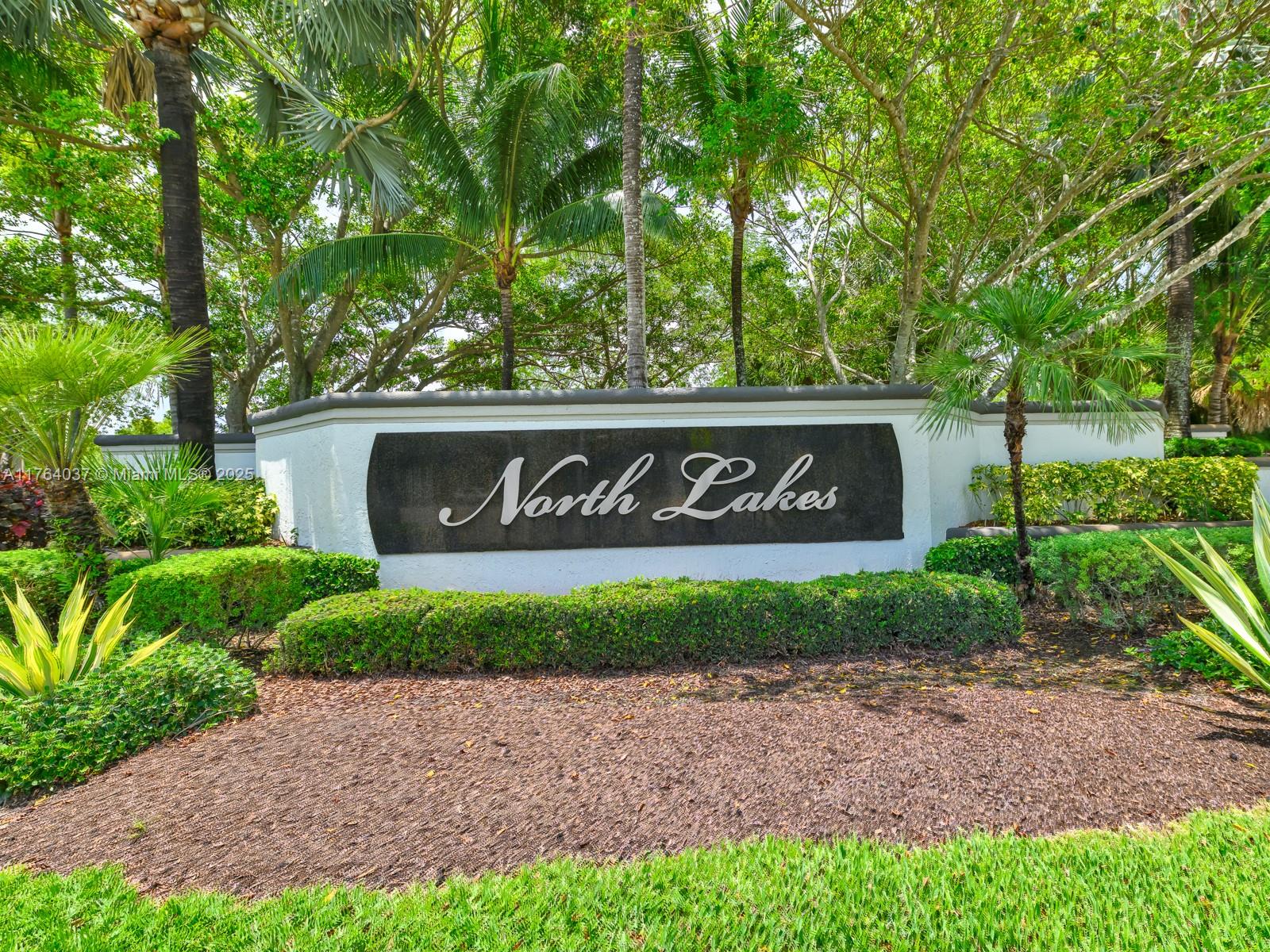 624 Stanton Dr, Weston, Florida image 2
