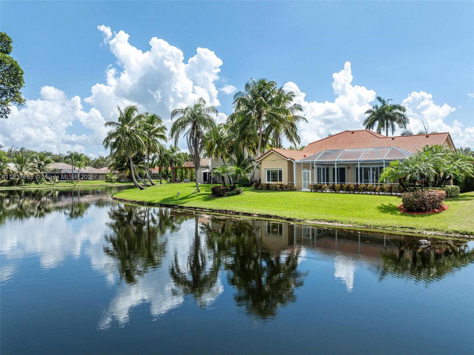 Homes for sale in Weston, FL | 477 Spinnaker, Weston, FL 33326 | MLS# A11817165