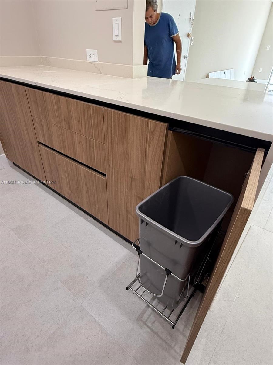 6801 Indian Creek Dr #207, Miami Beach, Florida image 21