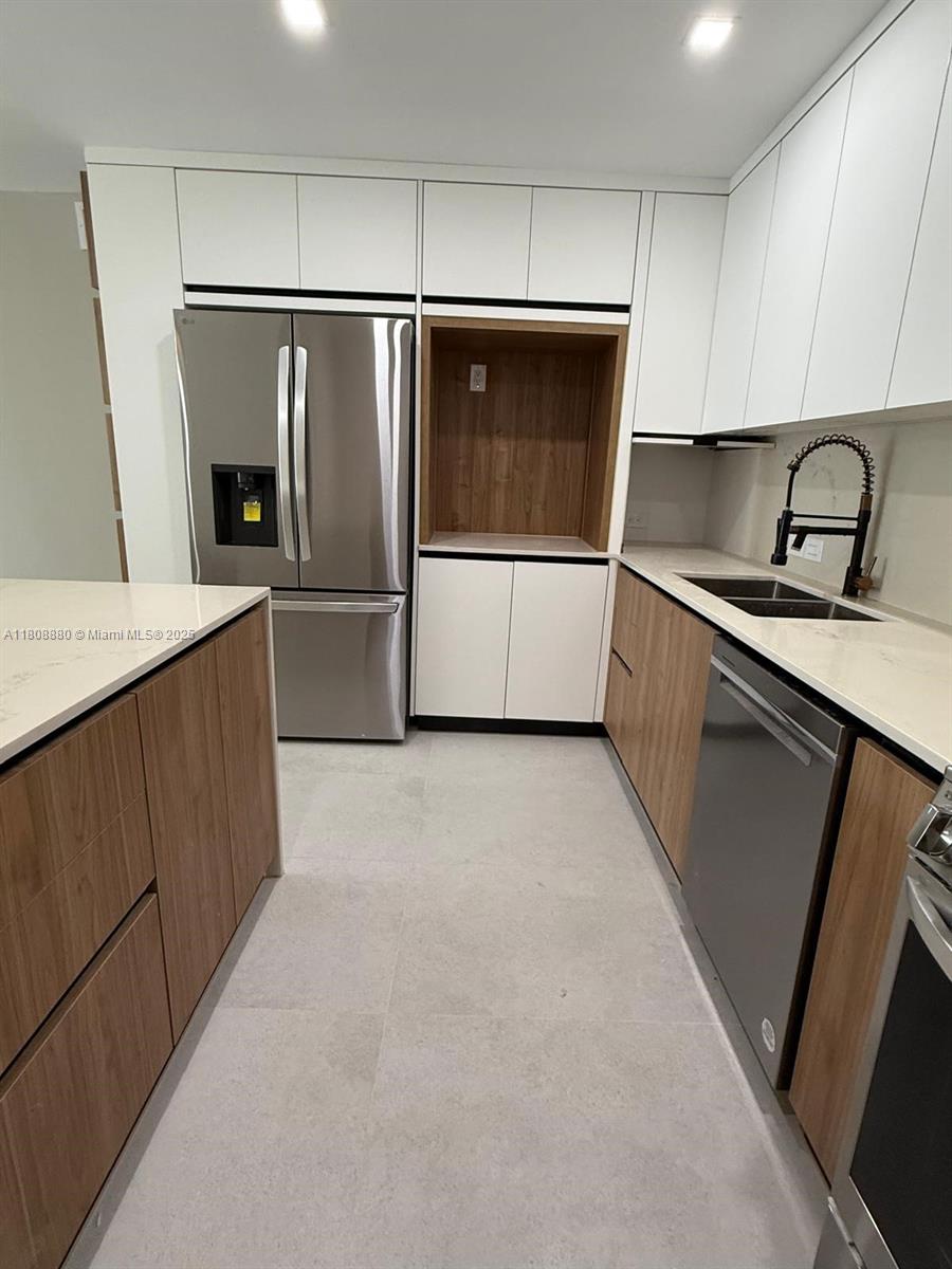 6801 Indian Creek Dr #207, Miami Beach, Florida image 9
