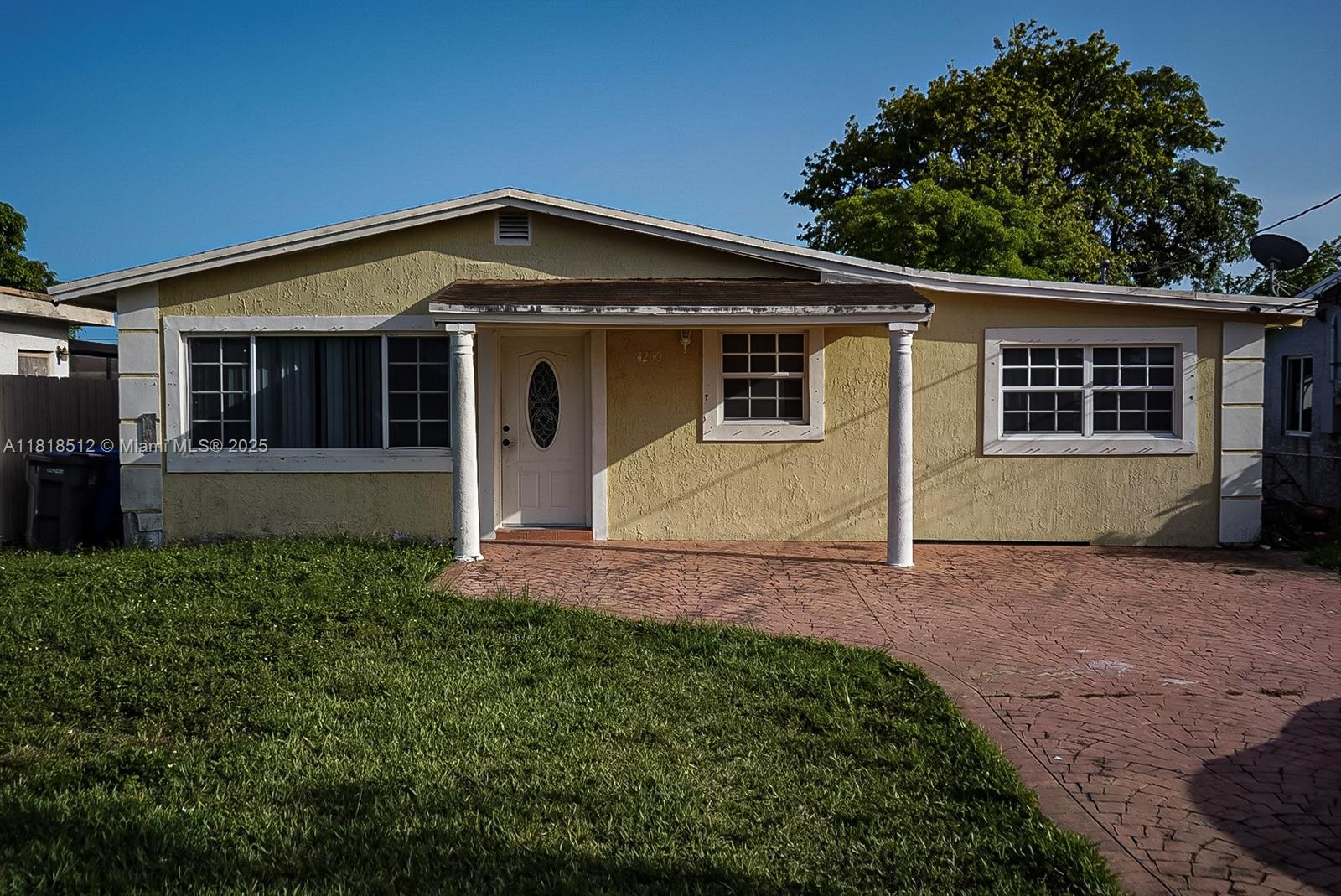 4250 SW 24th St, West Park, Florida image 1