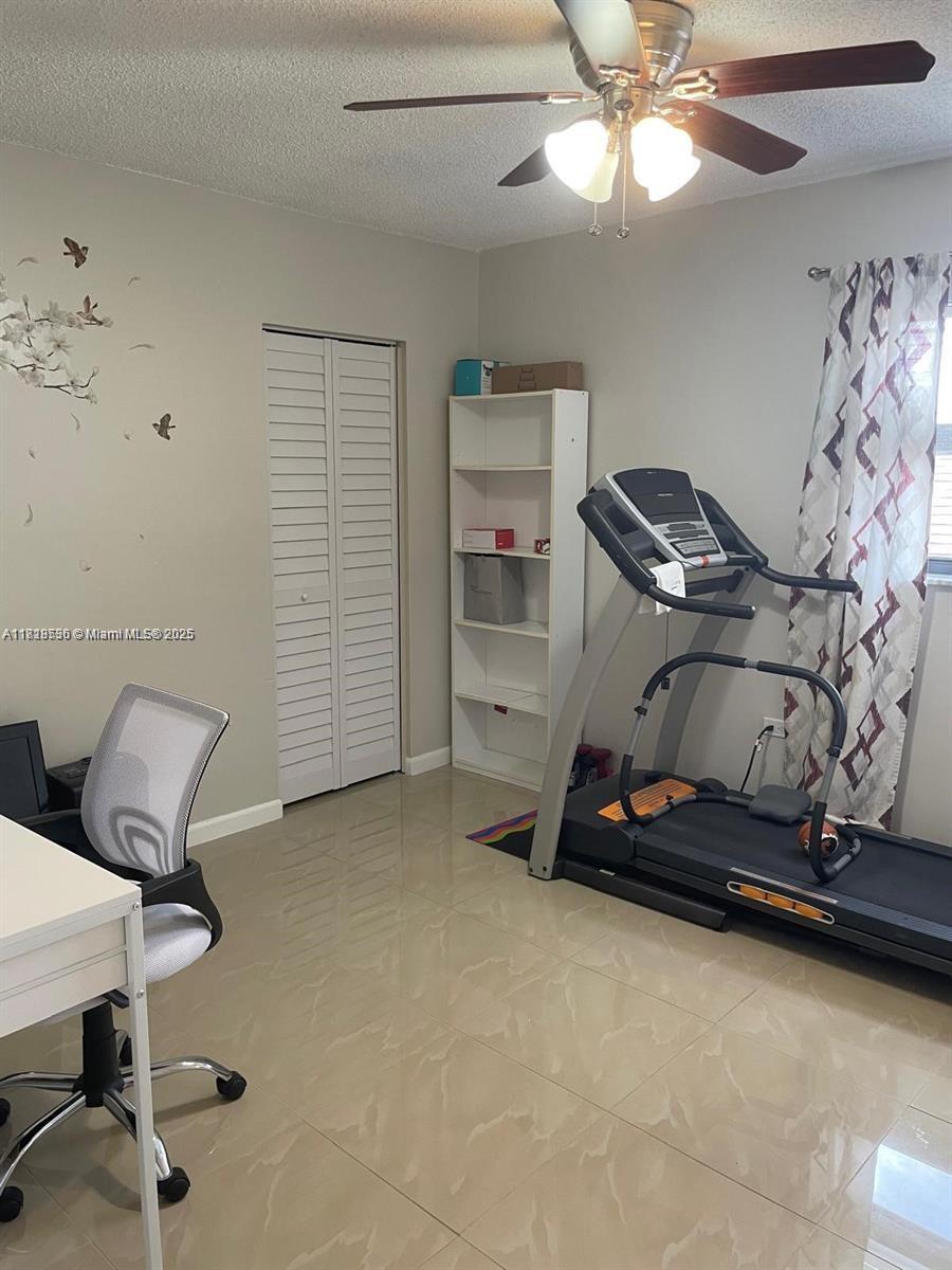 8409 N Missionwood Cir #D-30, Miramar, Florida image 17