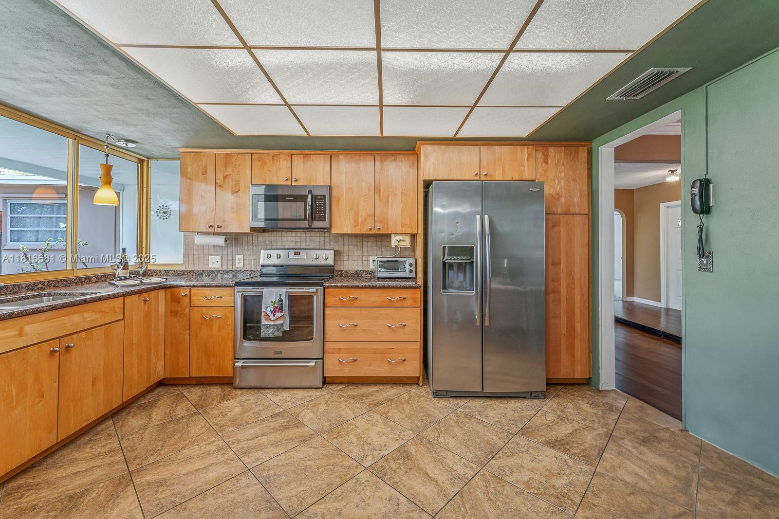 1305 N 47th Ave, Hollywood, Florida image 12