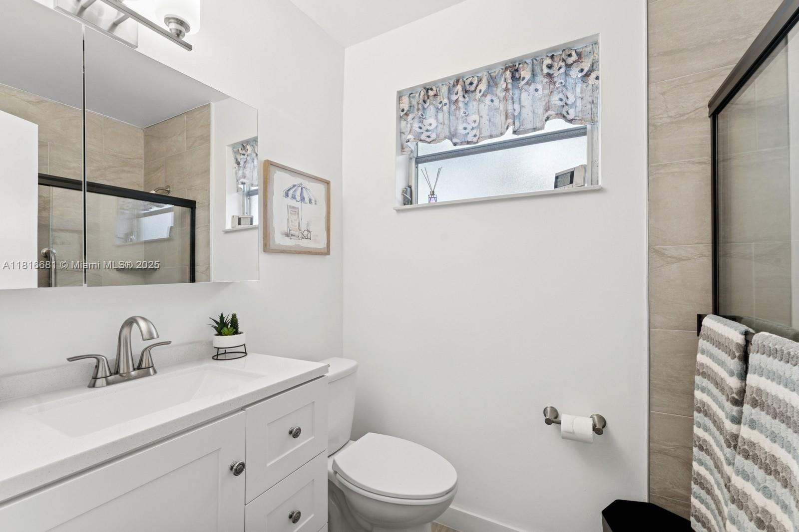 1305 N 47th Ave, Hollywood, Florida image 25
