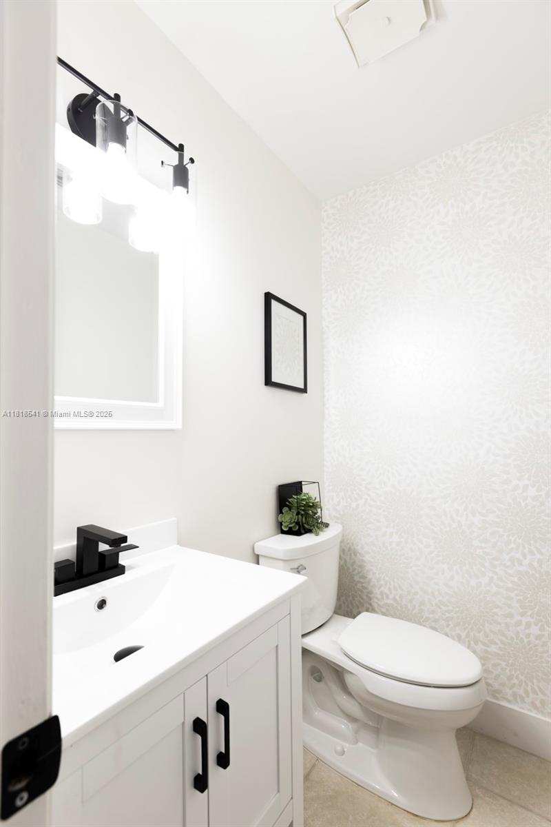 11400 NW 27th St, Plantation, Florida image 11