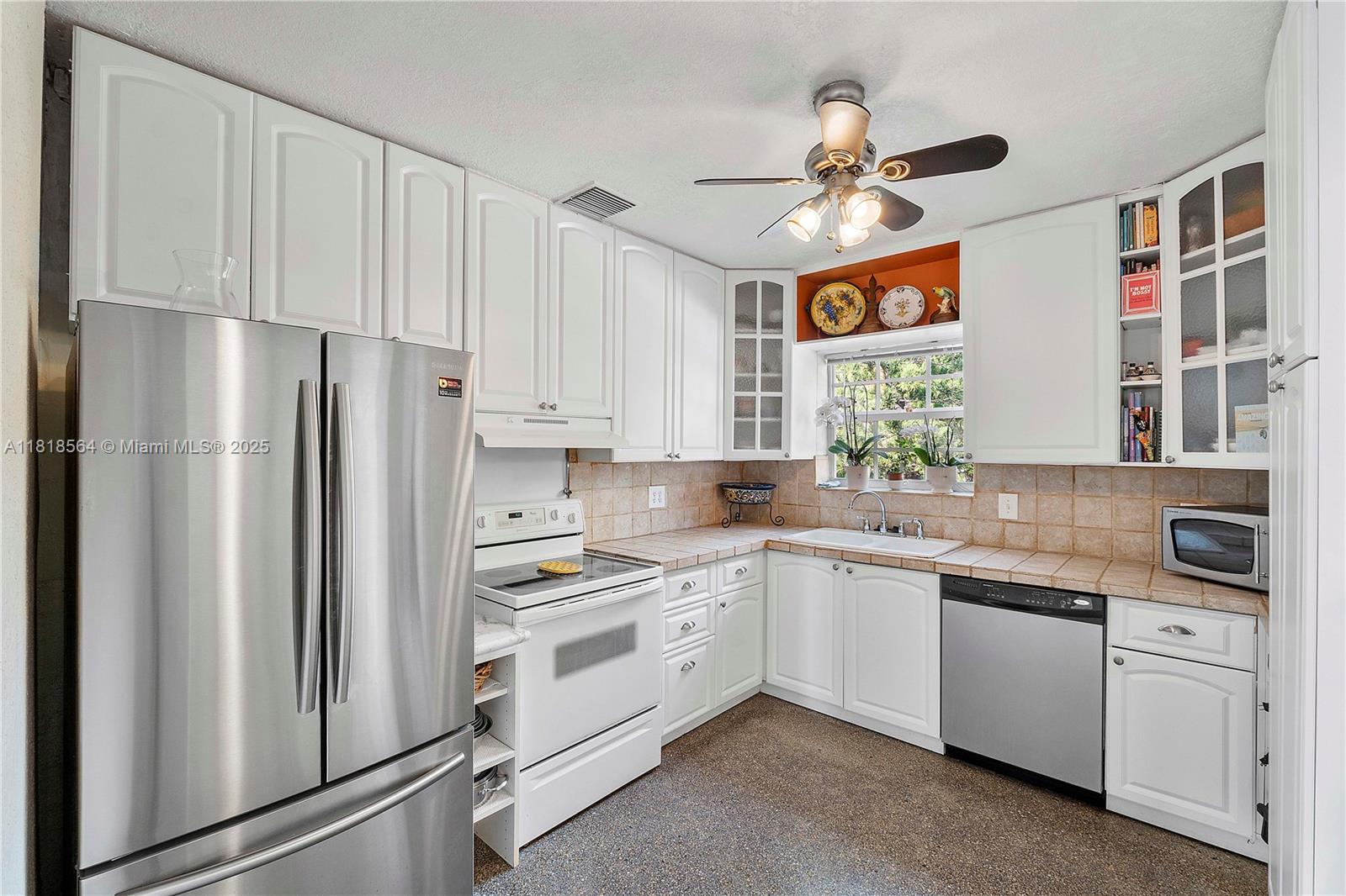 Property photo # 8
