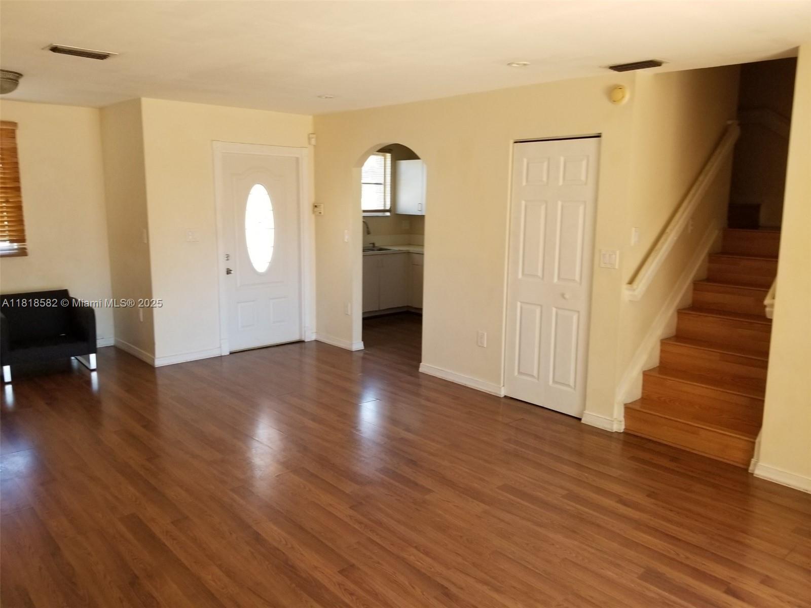 Property photo # 8