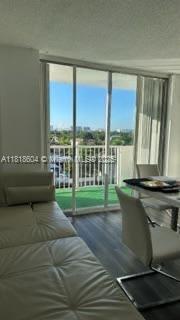 2000 NE 135th St #509, North Miami, Florida image 7