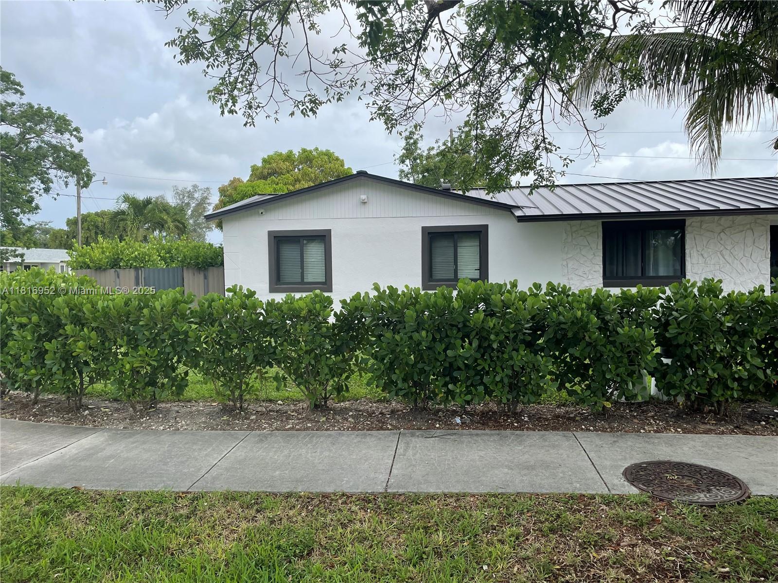 Homes for sale in Miami Gardens, FL | 16 Nw 207Th St, Miami Gardens, FL 33169 | MLS# A11816952