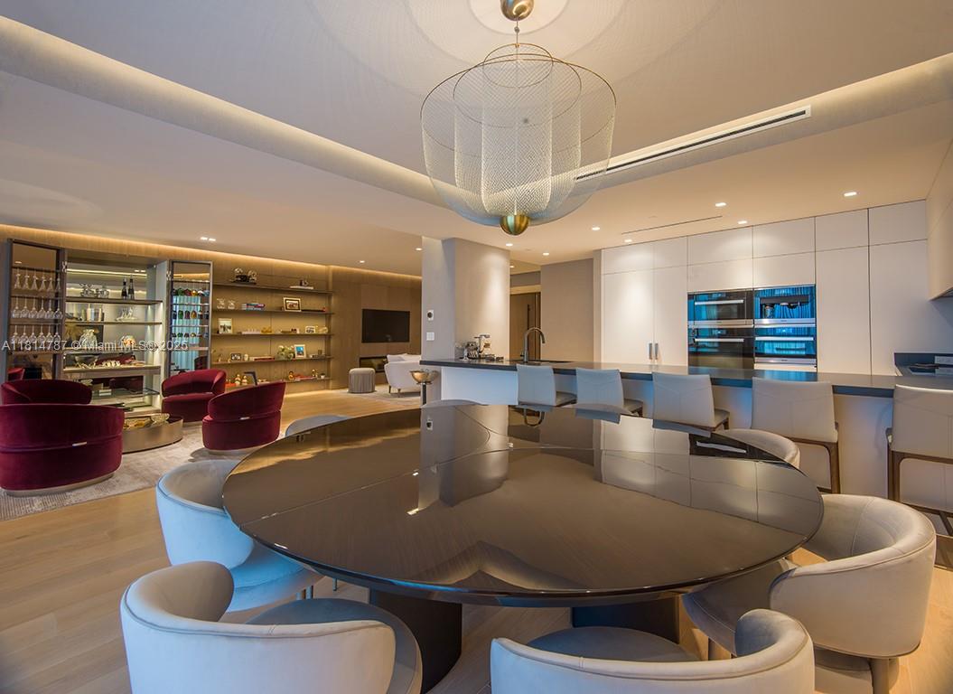 Residential, Miami Beach, Florida image 11