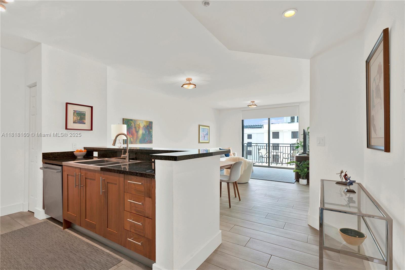 Property photo # 9