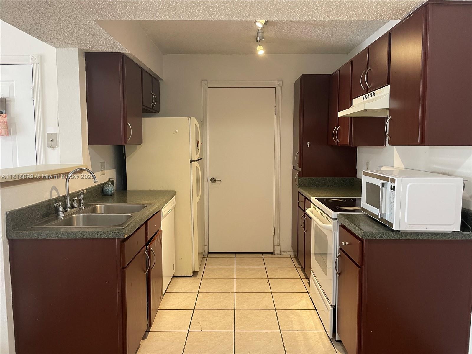 Property photo # 6