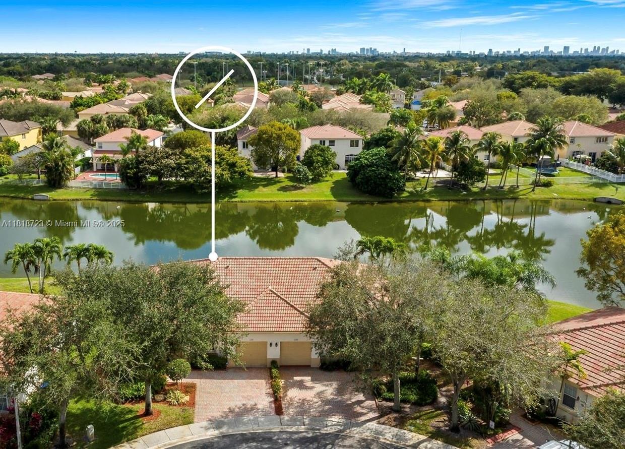 1707 NW 78th Way, Pembroke Pines, Florida image 1