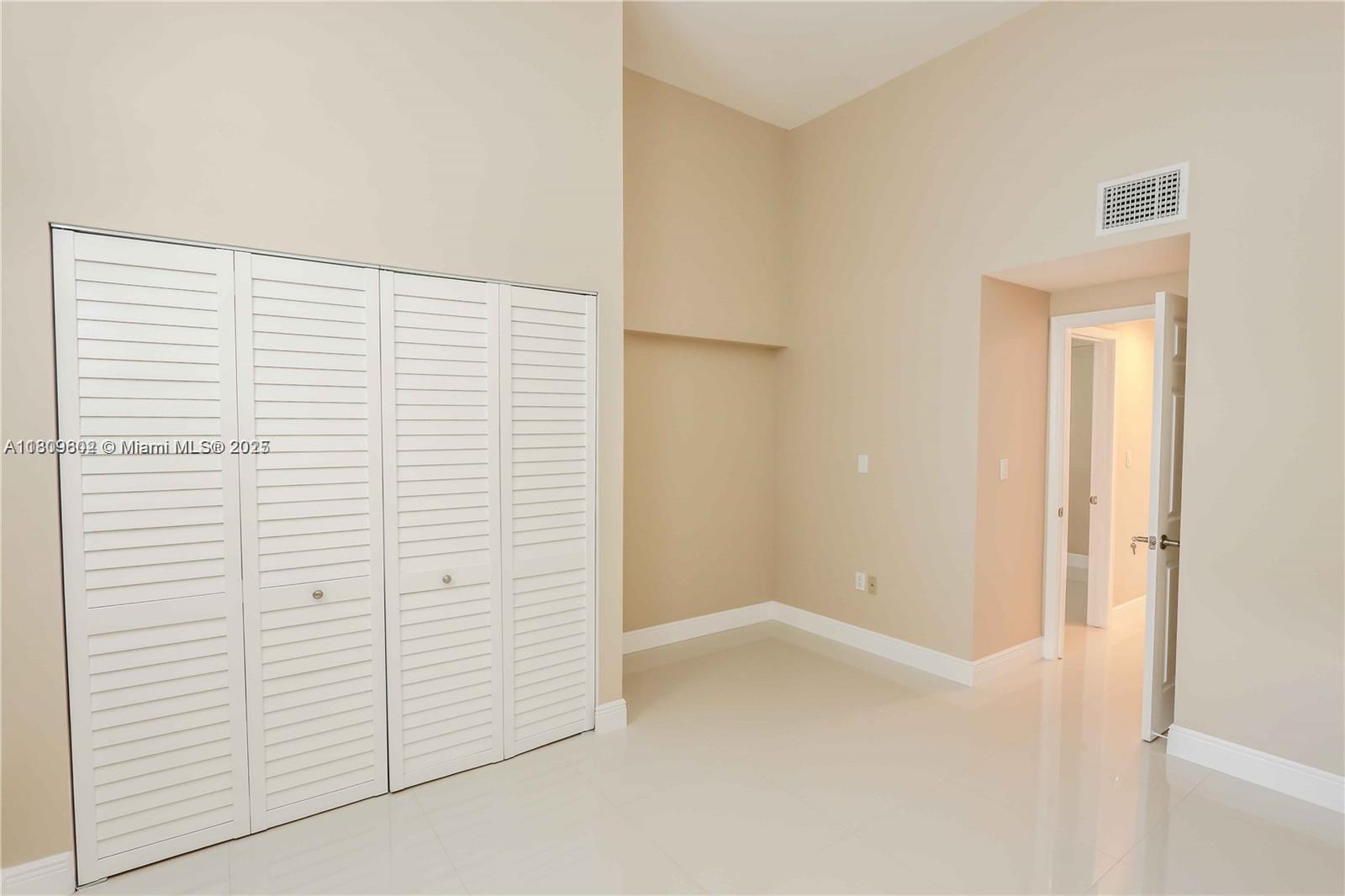 Residential, Sunny Isles Beach, Florida image 14