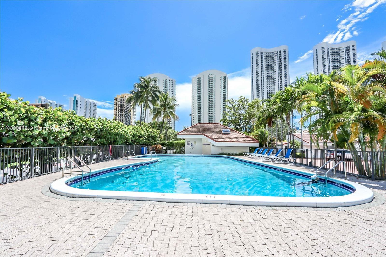 Residential, Sunny Isles Beach, Florida image 28
