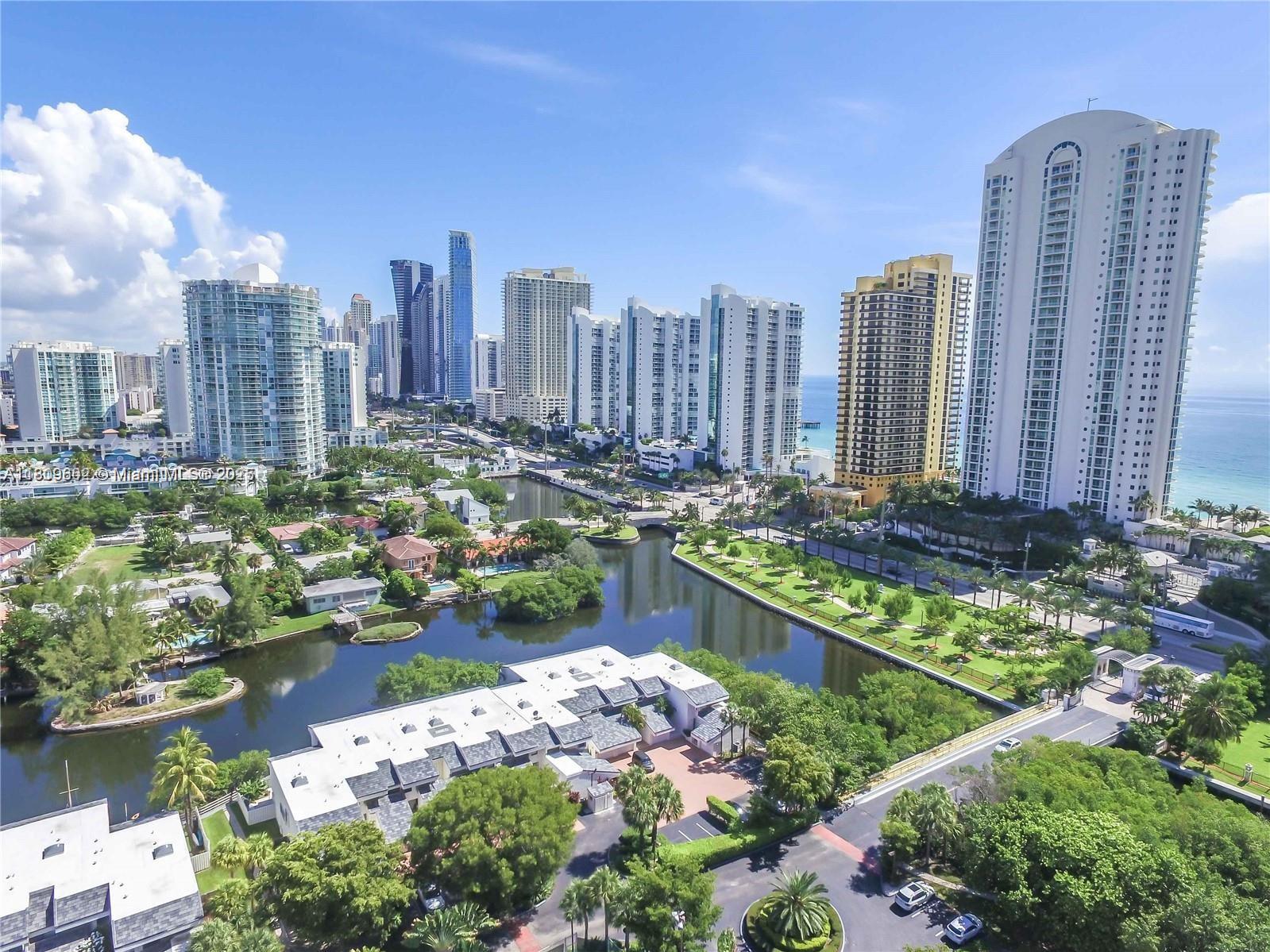Residential, Sunny Isles Beach, Florida image 31