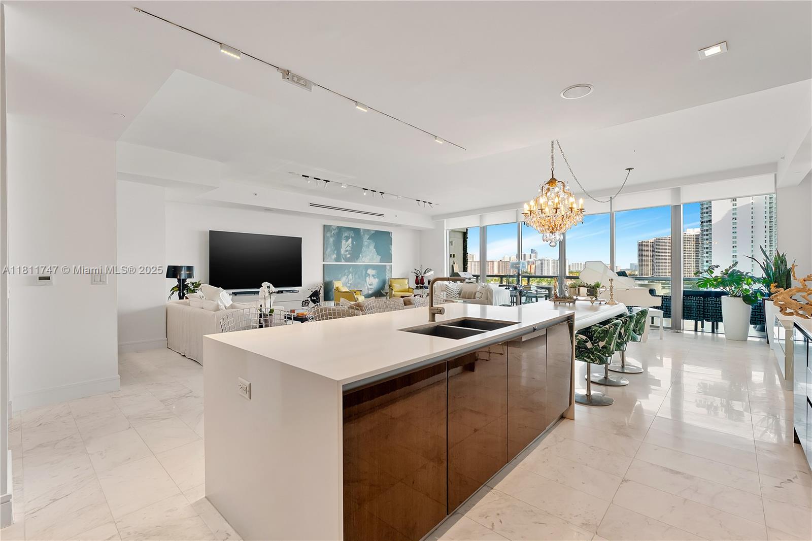 3300 188th St Unit 909, Aventura, Florida 33180