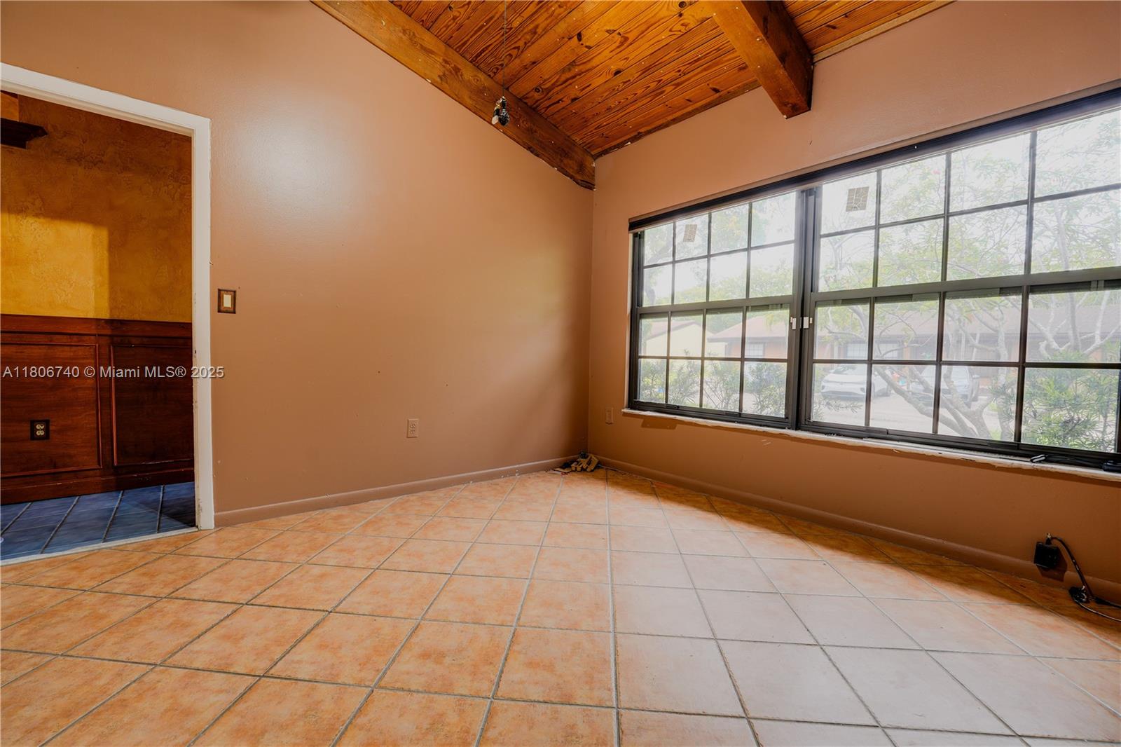 10181 E Cypress Ct, Pembroke Pines, Florida image 24