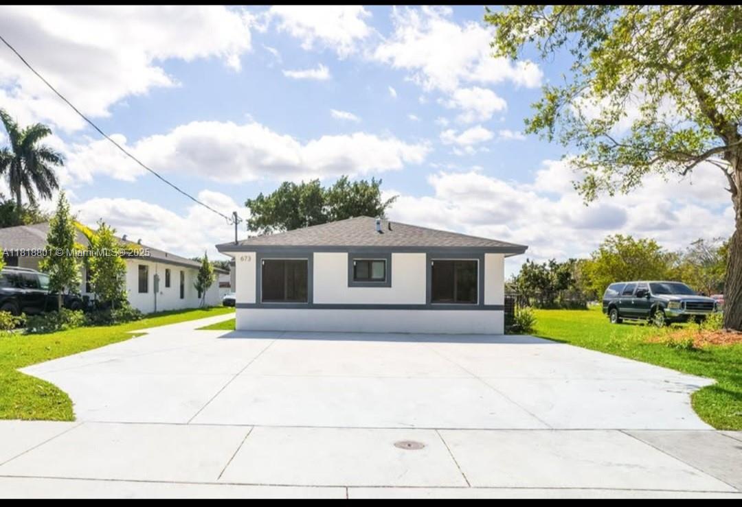 673 NW 14th St, Florida City, Florida image 1