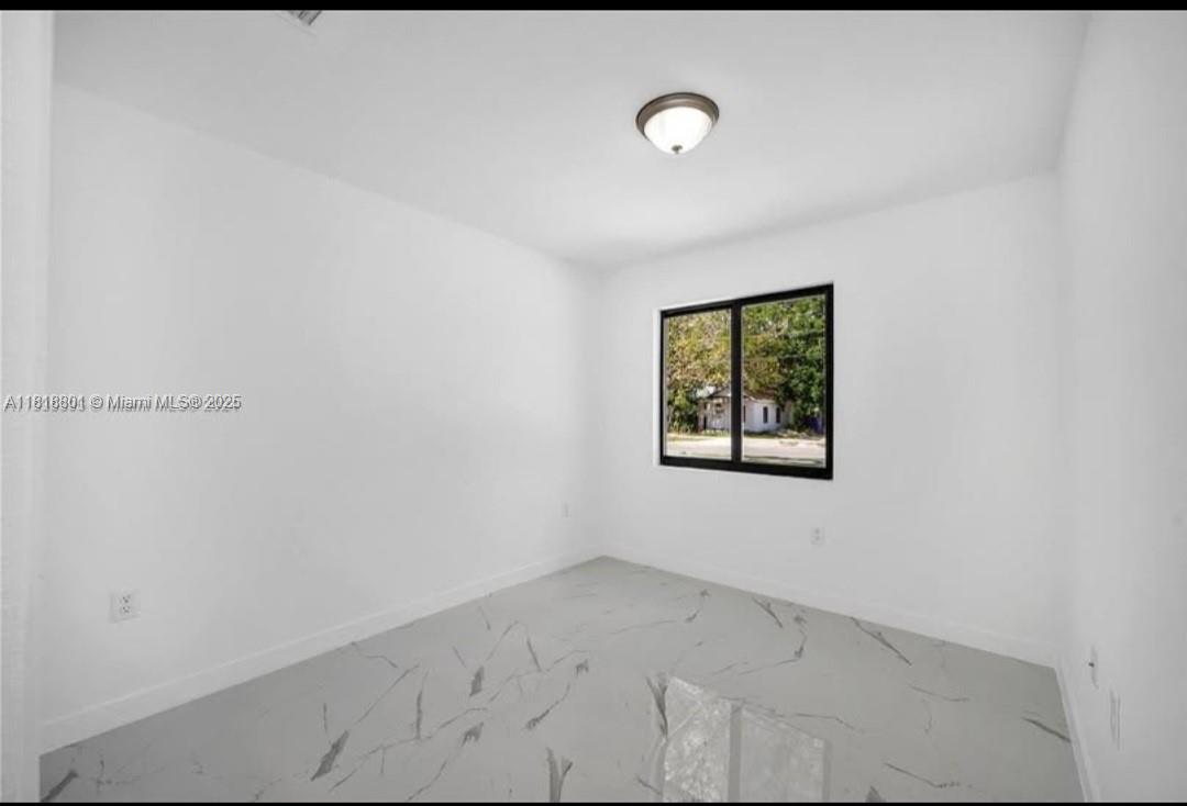 673 NW 14th St, Florida City, Florida image 11