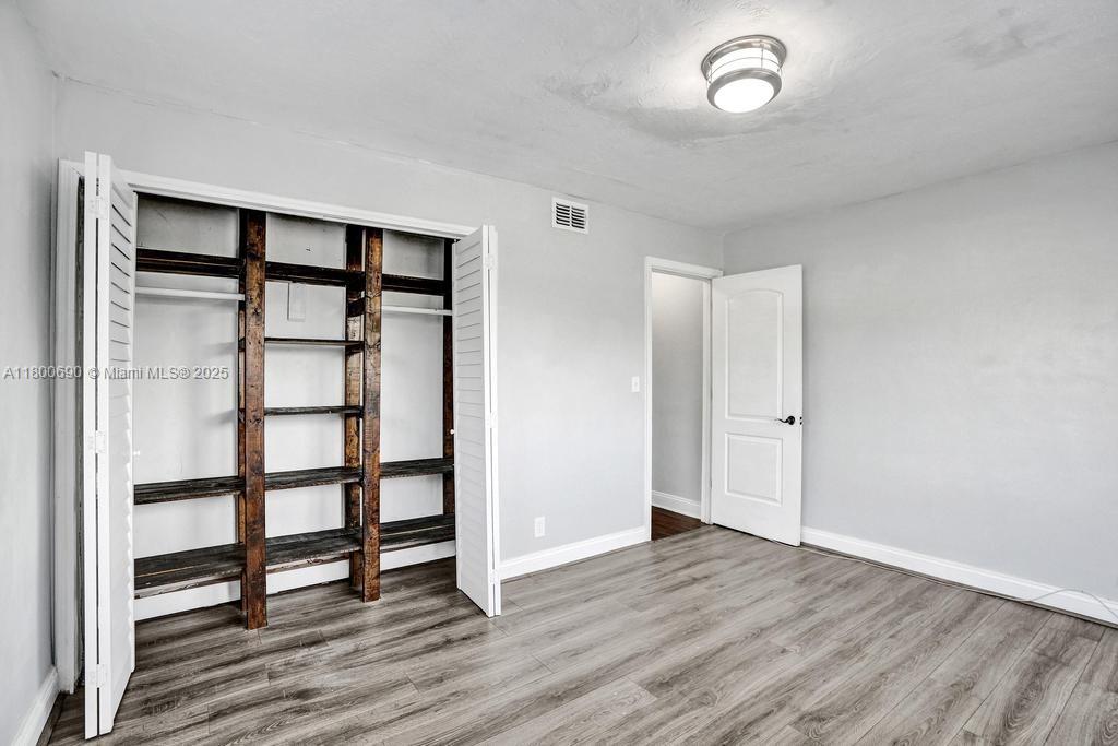 2700 SW 18th St, Fort Lauderdale, Florida image 28