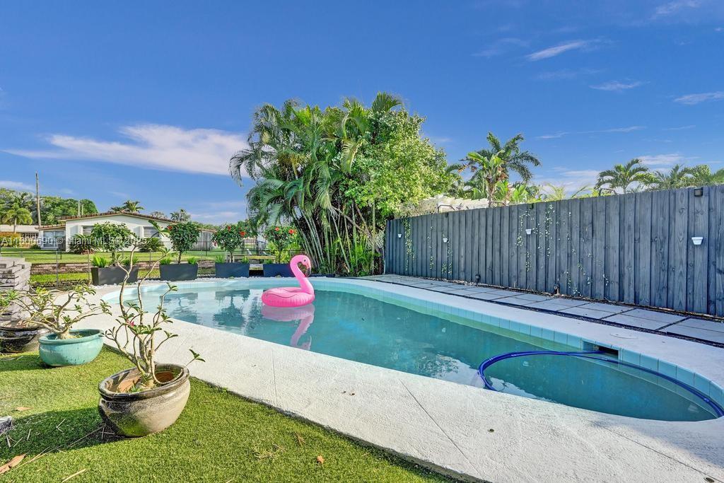 2700 SW 18th St, Fort Lauderdale, Florida image 36