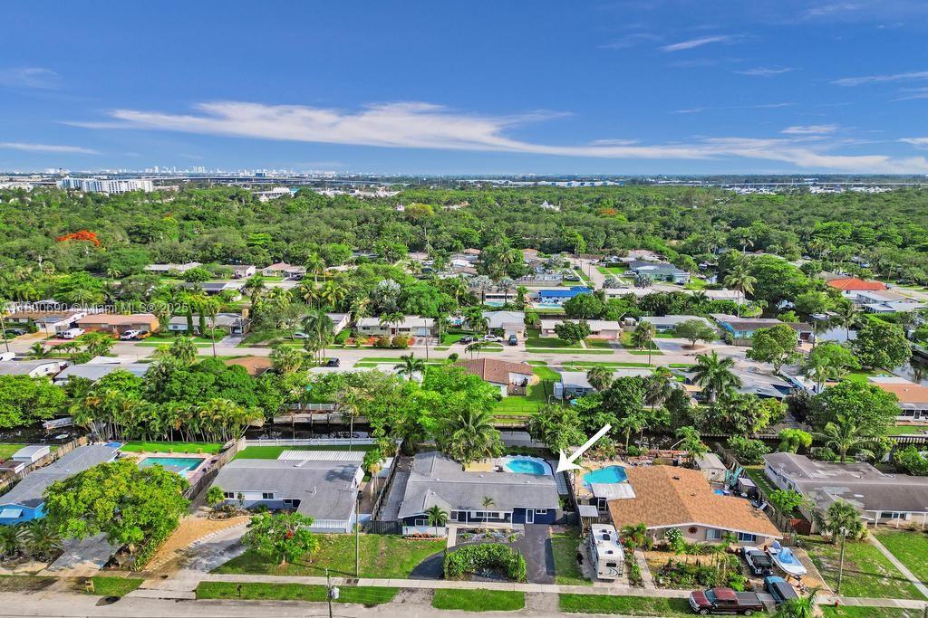 2700 SW 18th St, Fort Lauderdale, Florida image 43