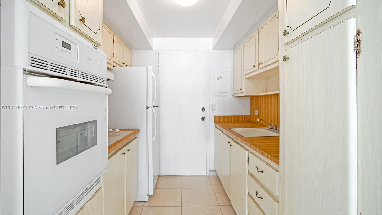 Property photo # 9