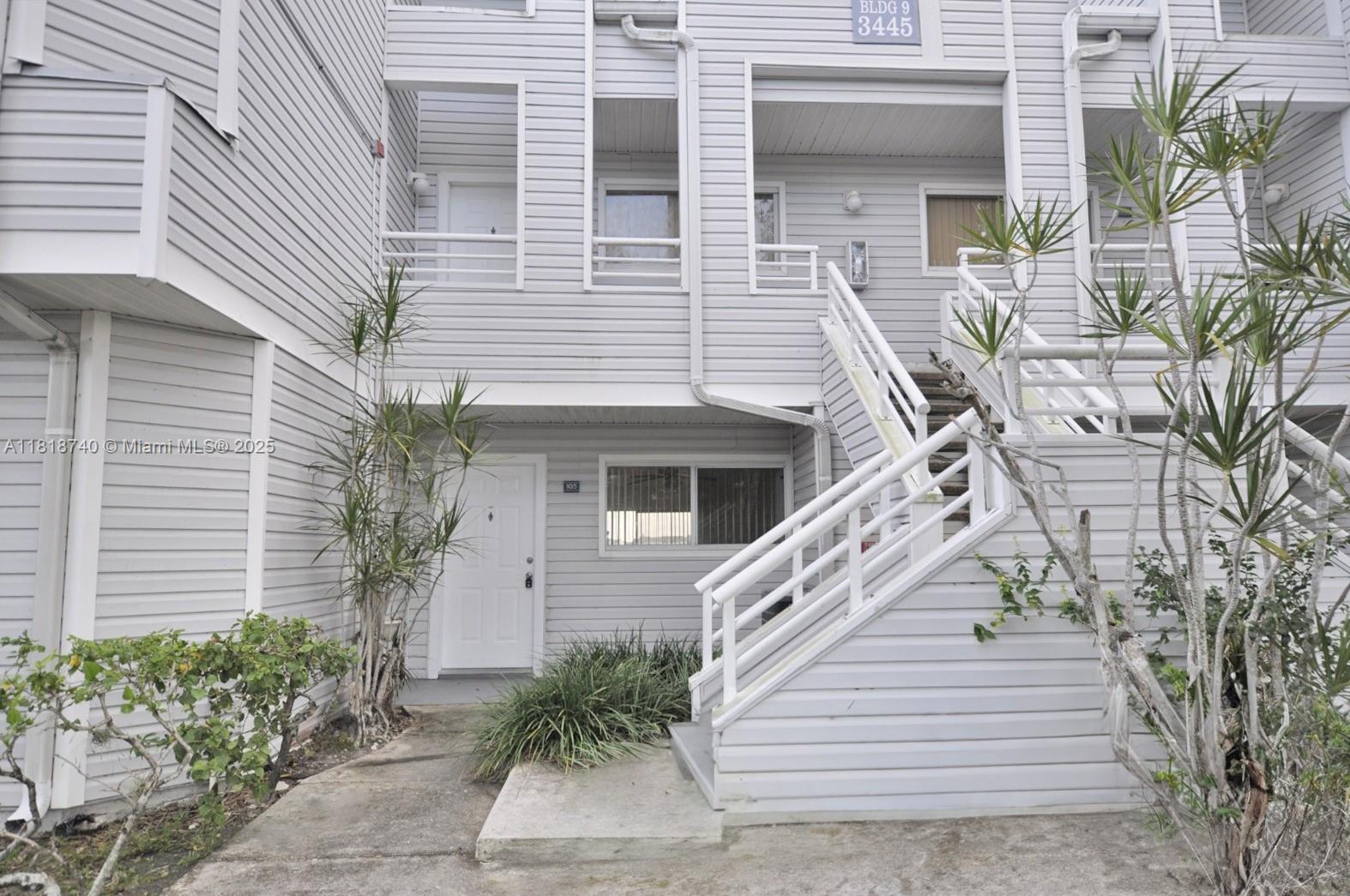 3445 NW 44th St #201, Oakland Park, Florida image 1