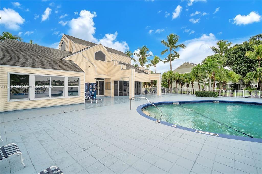 3445 NW 44th St #201, Oakland Park, Florida image 28