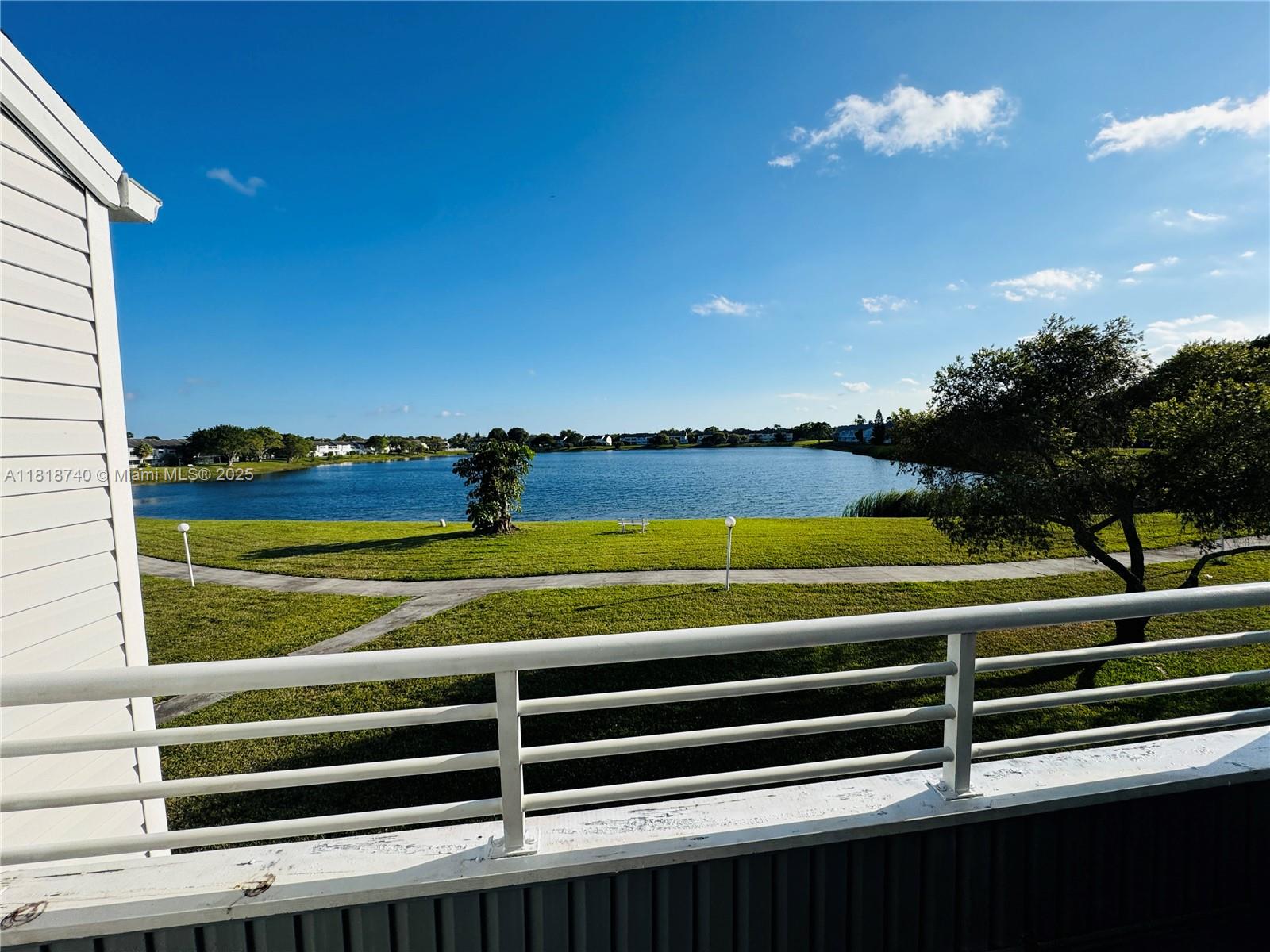 3445 NW 44th St #201, Oakland Park, Florida image 4