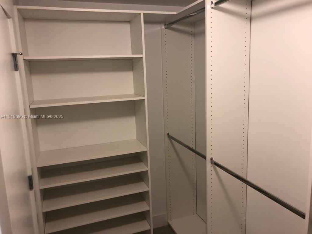 16385 Biscayne Blvd #1005, North Miami Beach, Florida image 37