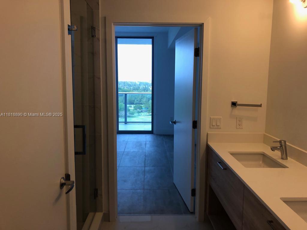 16385 Biscayne Blvd #1005, North Miami Beach, Florida image 39