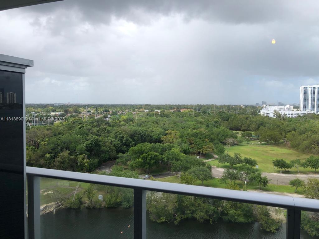 16385 Biscayne Blvd #1005, North Miami Beach, Florida image 40