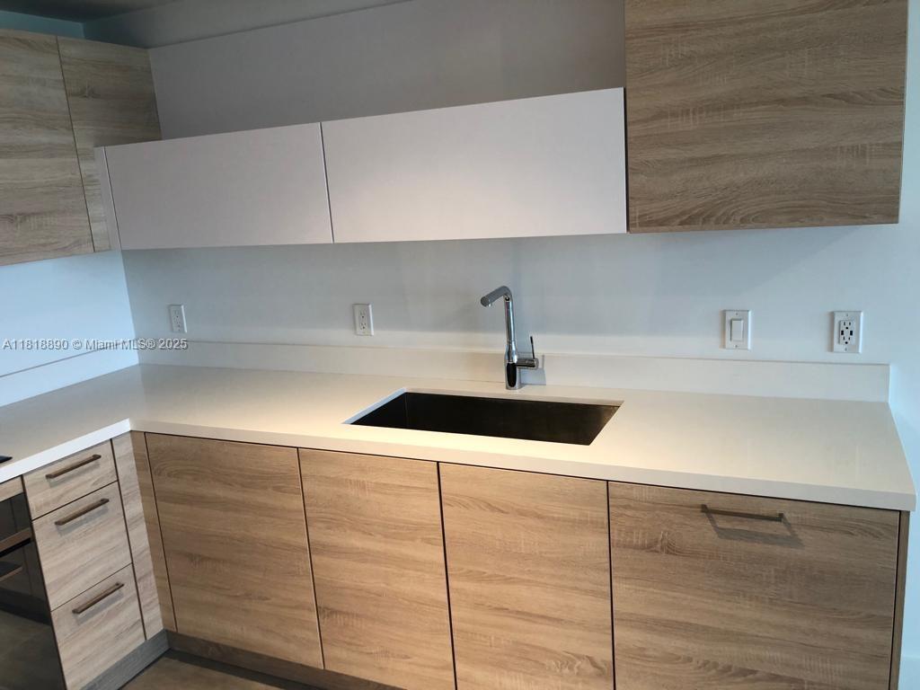 16385 Biscayne Blvd #1005, North Miami Beach, Florida image 7