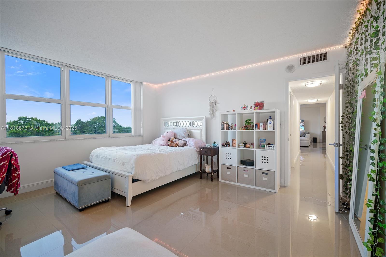 2150 Sans Souci Blvd #C502, North Miami, Florida image 16
