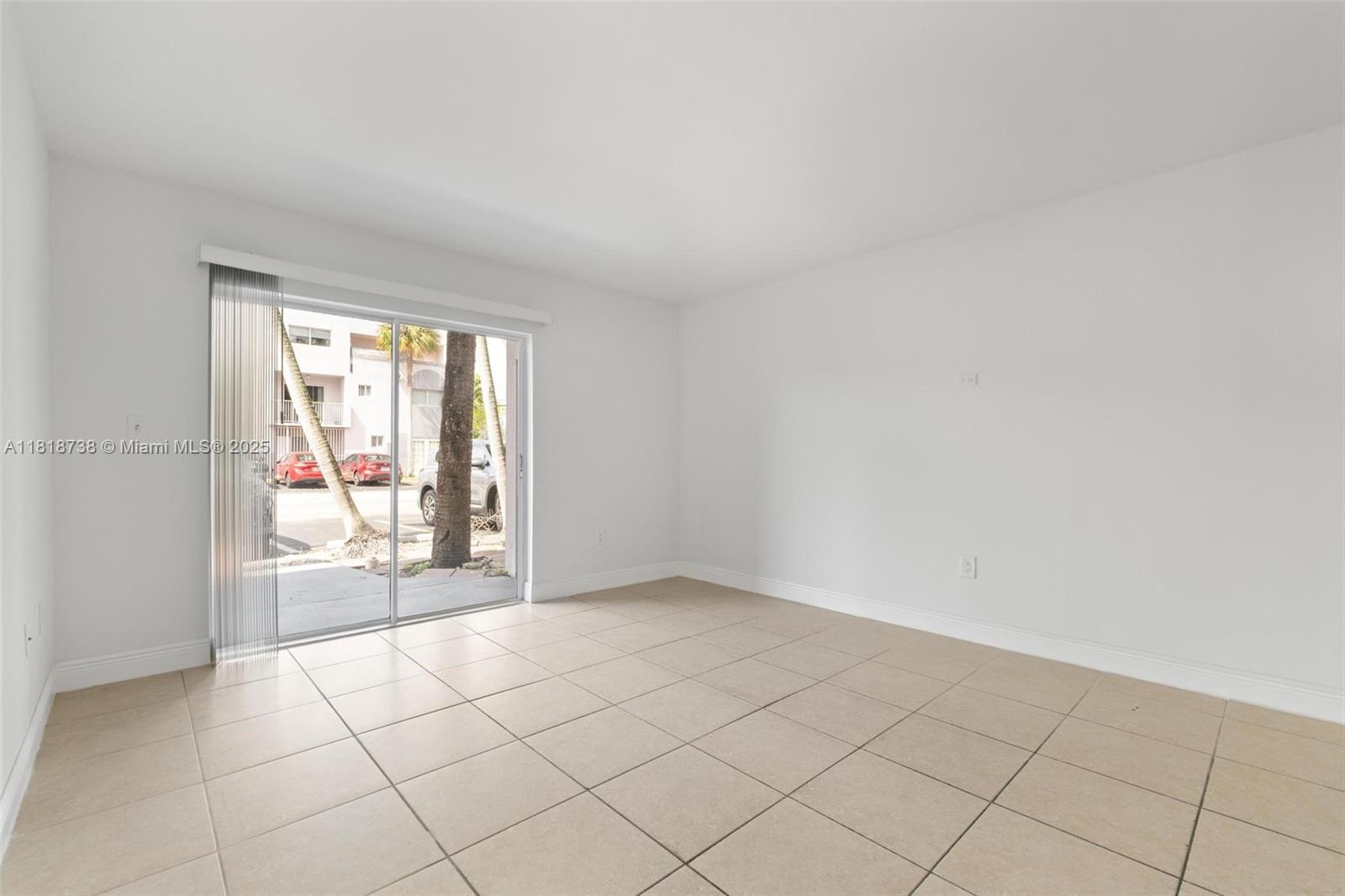 2660 W 76th St #106, Hialeah, Florida image 10