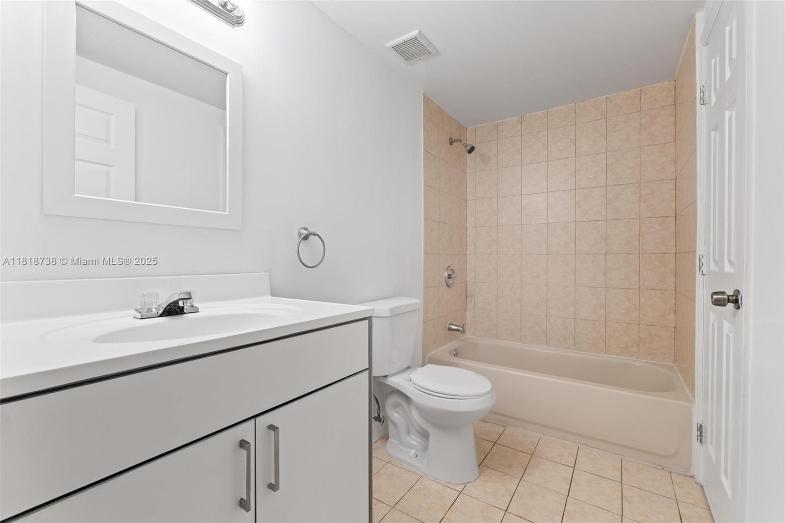 2660 W 76th St #106, Hialeah, Florida image 14
