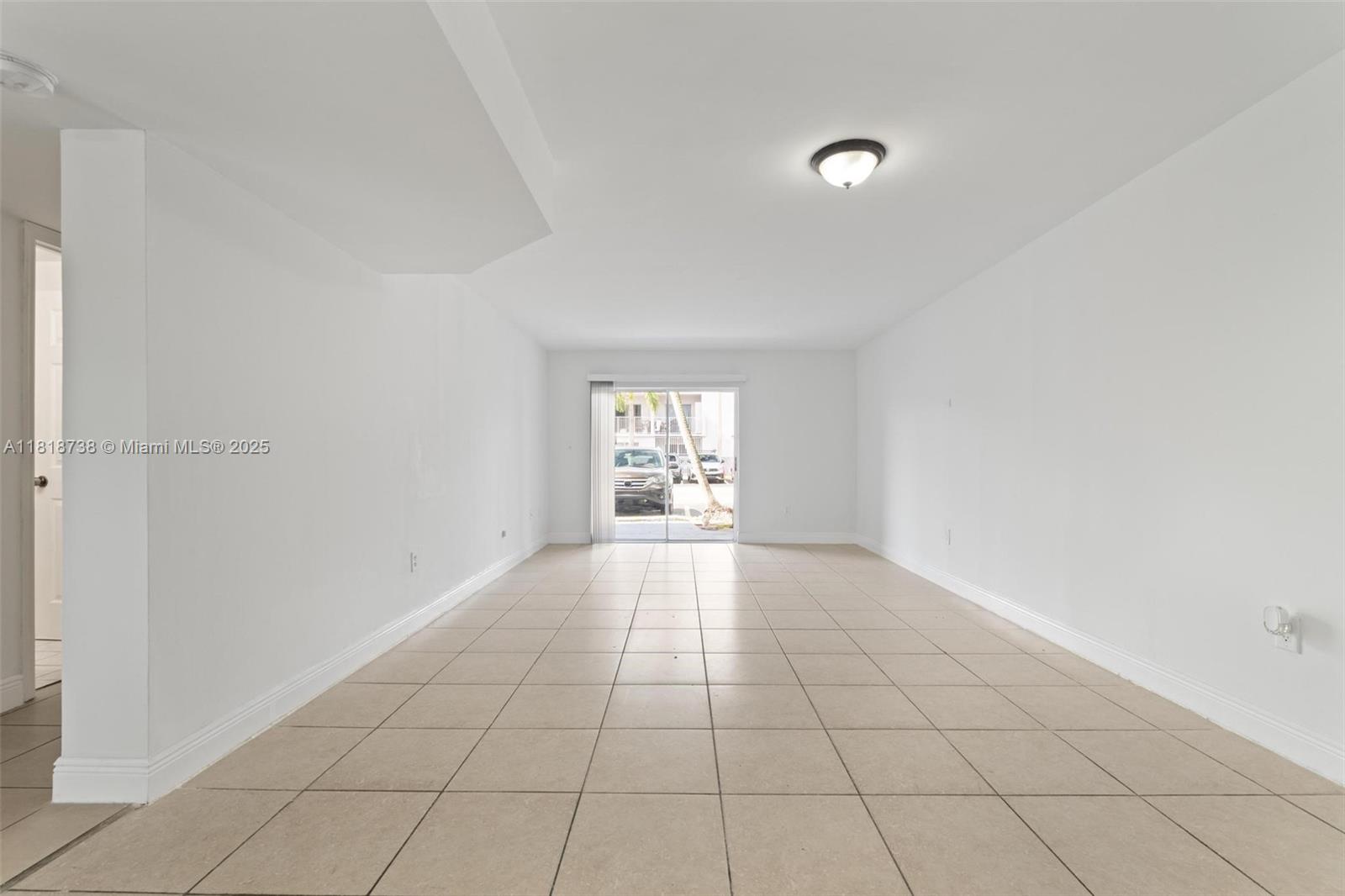 2660 W 76th St #106, Hialeah, Florida image 9