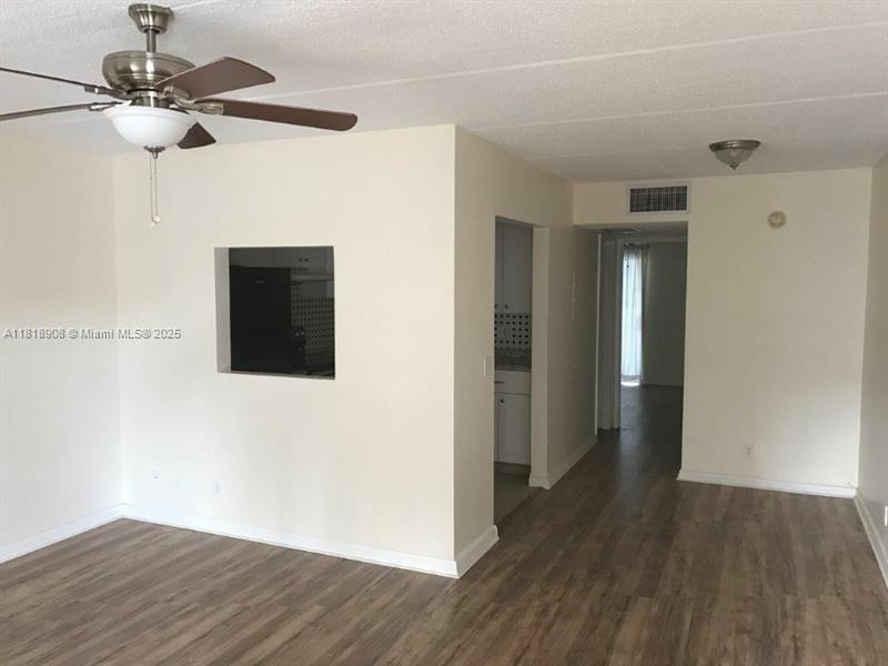 600 Village Green Ct #222, Palm Springs, Florida image 4