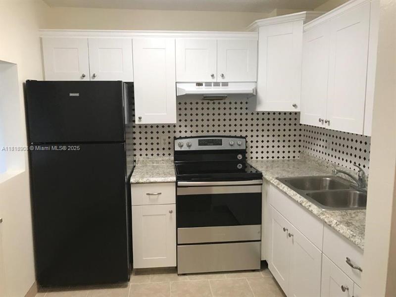 600 Village Green Ct #222, Palm Springs, Florida image 8